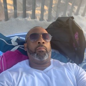 Meet your Posher, Thomas